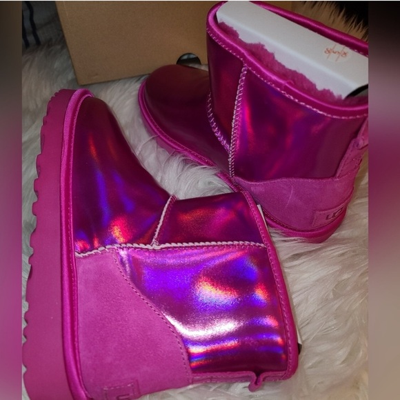 - UGG Women's Classic Mini Iridescent Shiny Boots “Pink” - Picture 7 of 14
